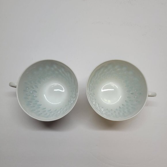 Lot of 4 Arabia of Finland 2 Cup 2 Saucers Vintage White Rice (Grains) Porcelain - Picture 6 of 7